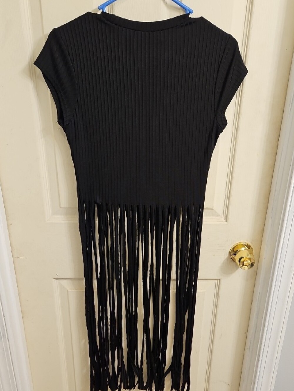 Black Ribbed Fringe Top - Picture 2 of 4